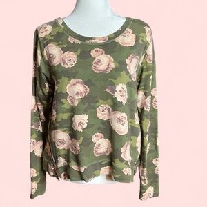 Stella & Dot elevated sweatshirt, size L